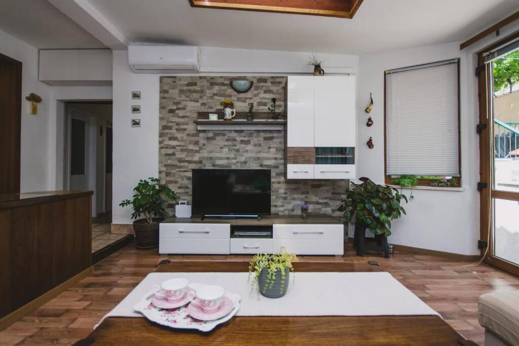ספליט Marjan Hill 3-Br Apt,5 Guests Private Garden Near Beach מראה חיצוני תמונה